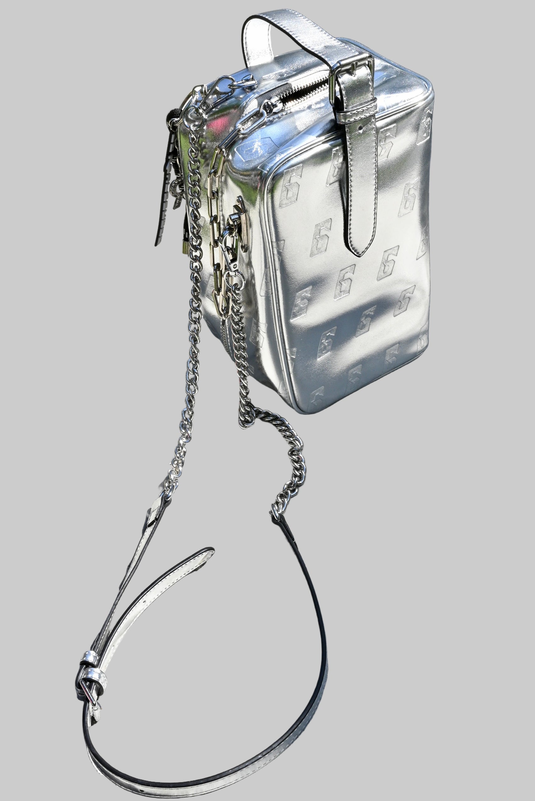 Gsuwoo Brinks Bag